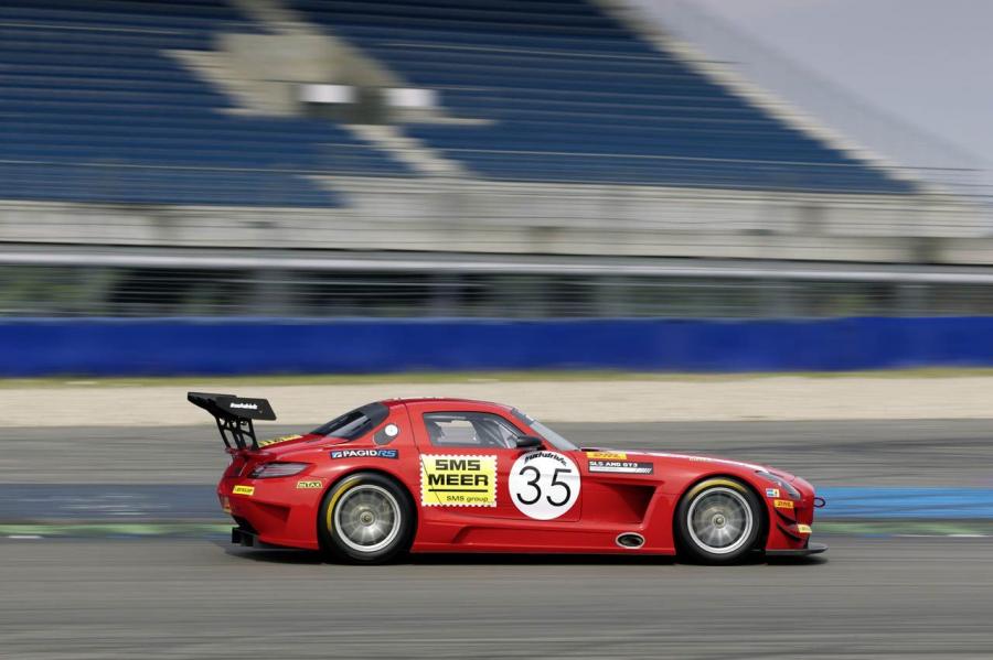  Mercedes-Benz SLS AMG GT3 2011 года  (фото 26 из 38)
